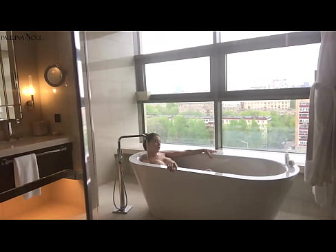 ❤️ Kæmpe babe ondt i sin fisse på badeværelset ❤❌ Porno at da.tukifporno.ru ❌